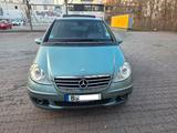 Mercedes-Benz A 150 AVANTGARDE - Pano-New TÜV - Mercedes-Benz A 150 mit Panoramadach