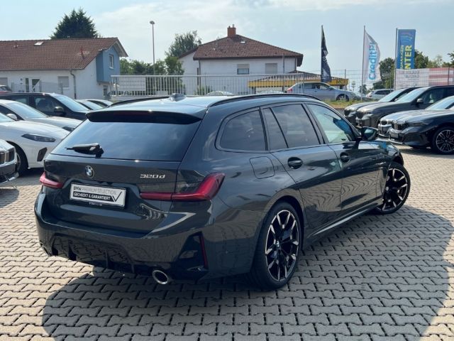 BMW 320 d Touring M Sport 19'' Innov. Comf. ACC ad.M foto 2