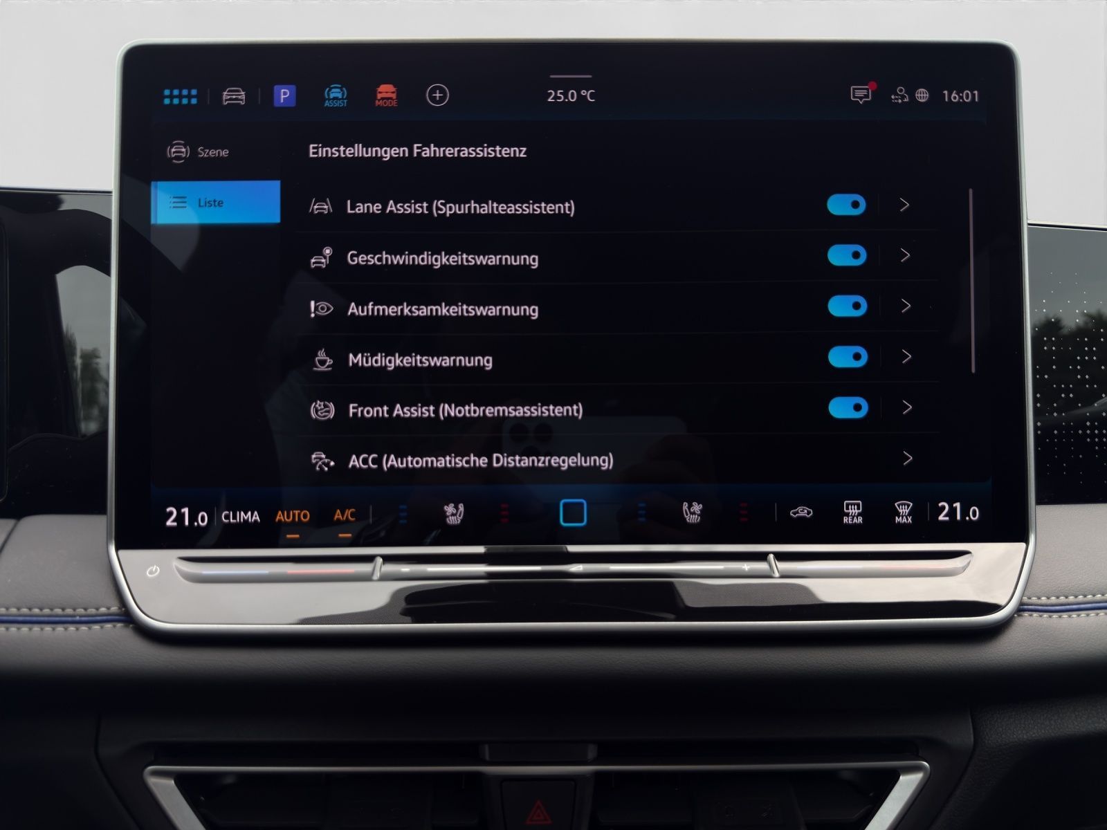 Volkswagen Tiguan - Bild 17