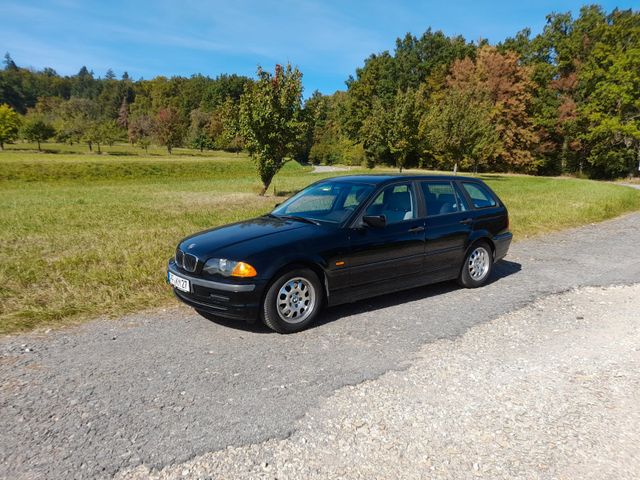 BMW 318i touring