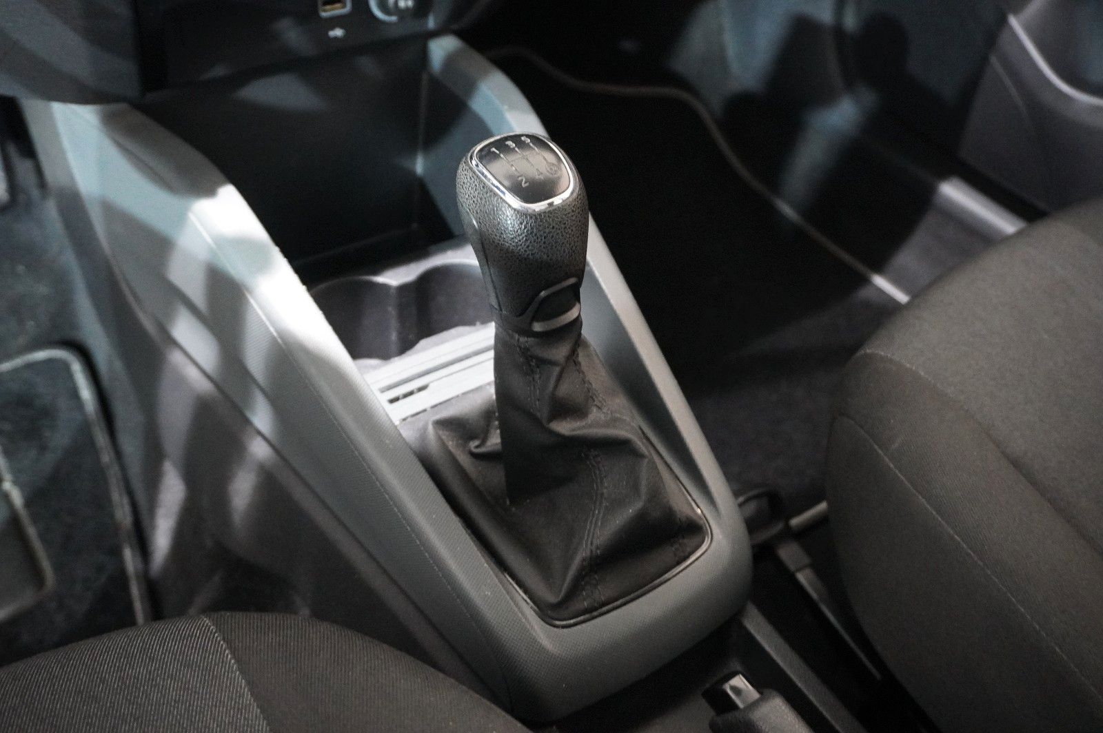 Fahrzeugabbildung SKODA Fabia 1.0 ACTIVE 5-TÜR LED/KLIMA/USB/NEBEL/BT