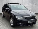 Skoda Octavia 1.8 Joy*Pano*Xenon*AHK*Keyless*CarPlay* - Skoda Octavia Joy mit Benzin-Antrieb