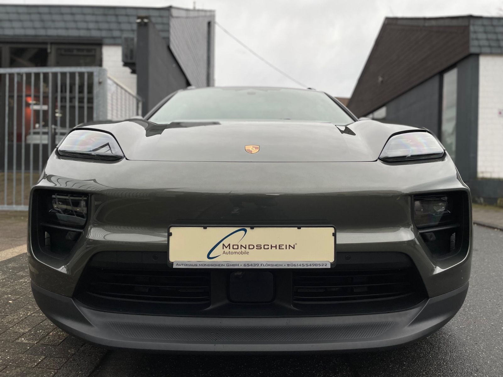 Fahrzeugabbildung Porsche Macan 4 |ACC|22"|Pano|3.Disp|SportChrono|PASM|