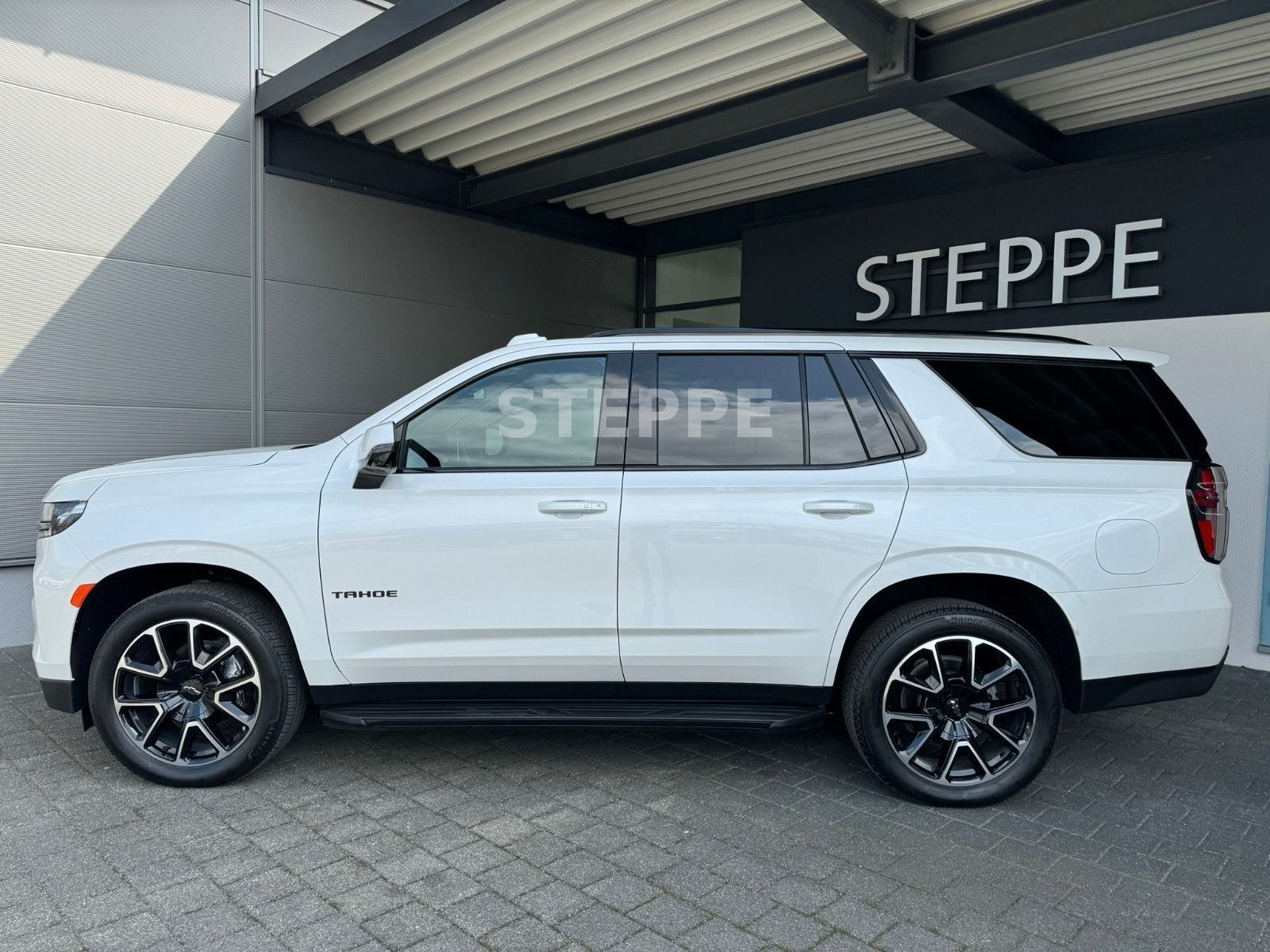 Chevrolet Tahoe 5,3 V8 AWD RST AHK  22Alu