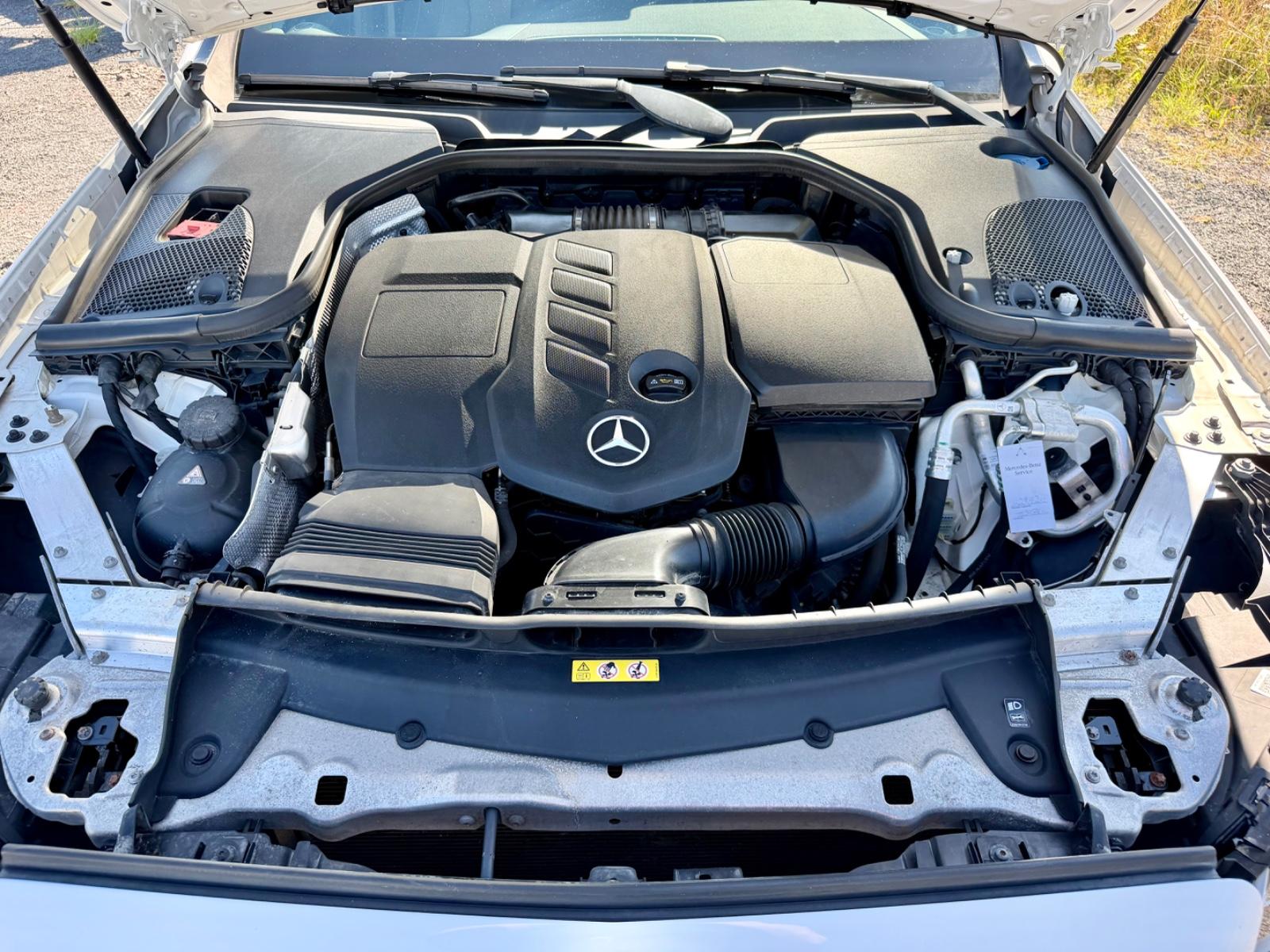 Mercedes-Benz E220d*AMG Line*LED*Navi*Burmester*