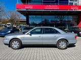 Audi A8 3.7 tiptronic - 2.Hd.-Audi Serviceheft-Bose - Audi A8 mit Benzin-Antrieb: Limousine, 3.2