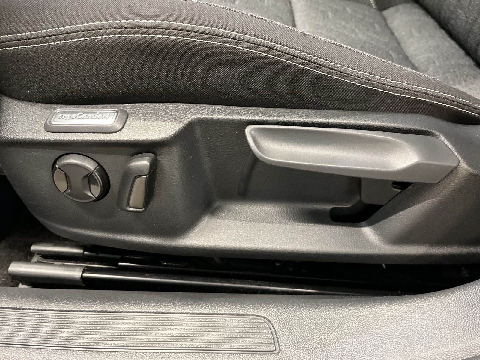 Volkswagen Passat Variant - Bild 14