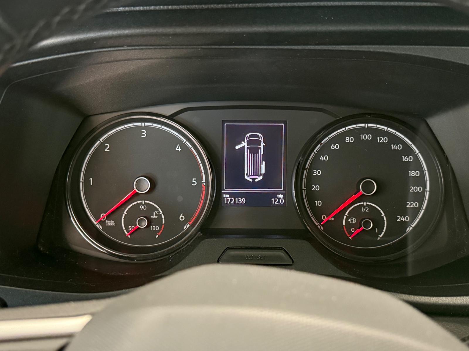 Volkswagen T6.1 Caravelle 4 Motion  DSG NAVI LED 8 SITZE