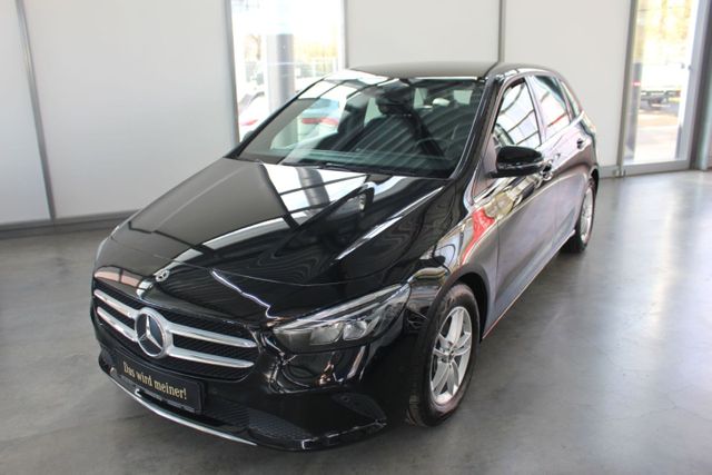 Vorschaubild von: Mercedes-Benz
B 180 Style LED Navi SHZ PTS el-Heckklappe