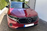 Mercedes-Benz EQA 300 4MATIC - - rote Mercedes-Benz EQA