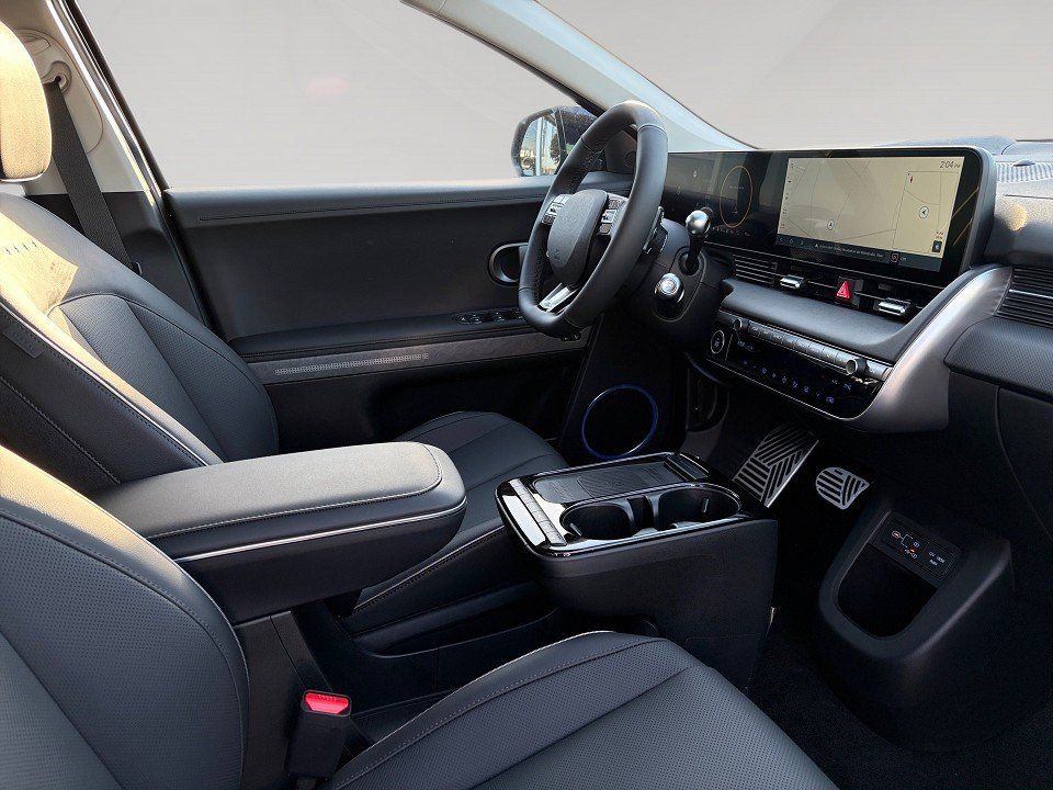 Fahrzeugabbildung Hyundai IONIQ 5 84kWh 229PS UNIQ Relax-Paket
