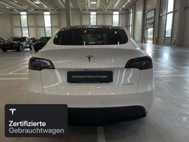 Tesla Model Y Long Range AWD foto 6