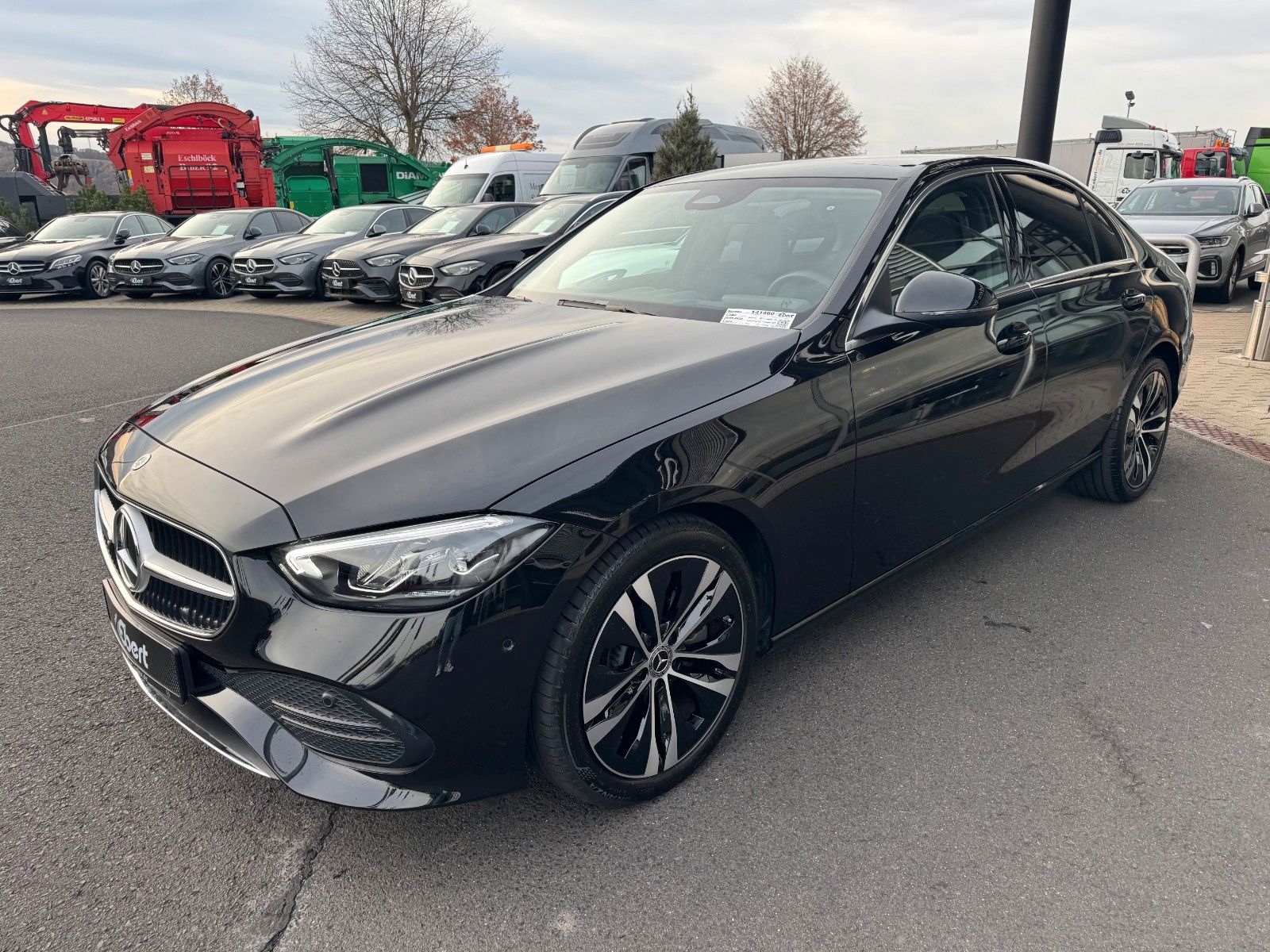 Fahrzeugabbildung Mercedes-Benz C 220d Avantgarde+Pano+HUD+RFK+TotW+AmbiPrem