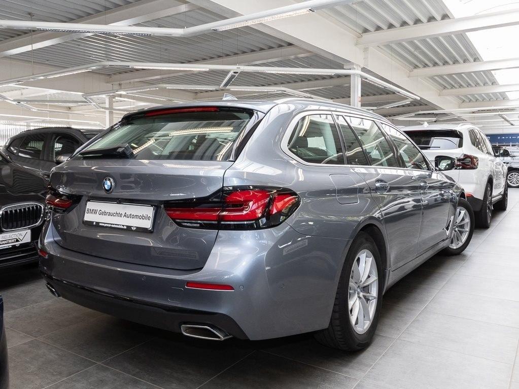 BMW 520d Touring PANO RFK NAVI LED Sound Syst. DAB