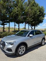 Audi Q3 35 TDI S tronic Business - Audi Q3 mit Diesel-Antrieb: Kombi, Automatik