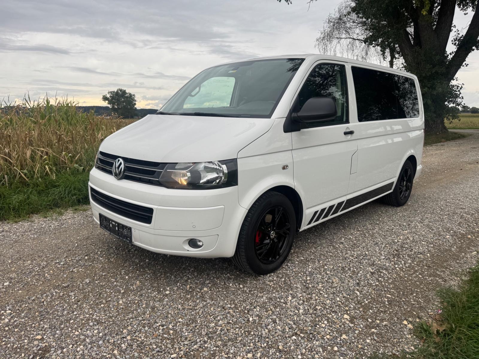 Volkswagen T5 Transporter Bus Multivan Startline