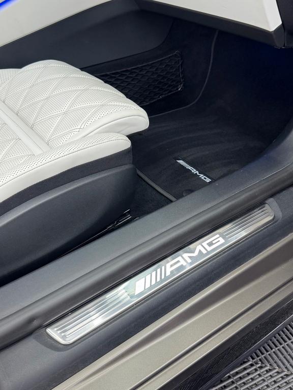 Mercedes-Benz SL 63 AMG