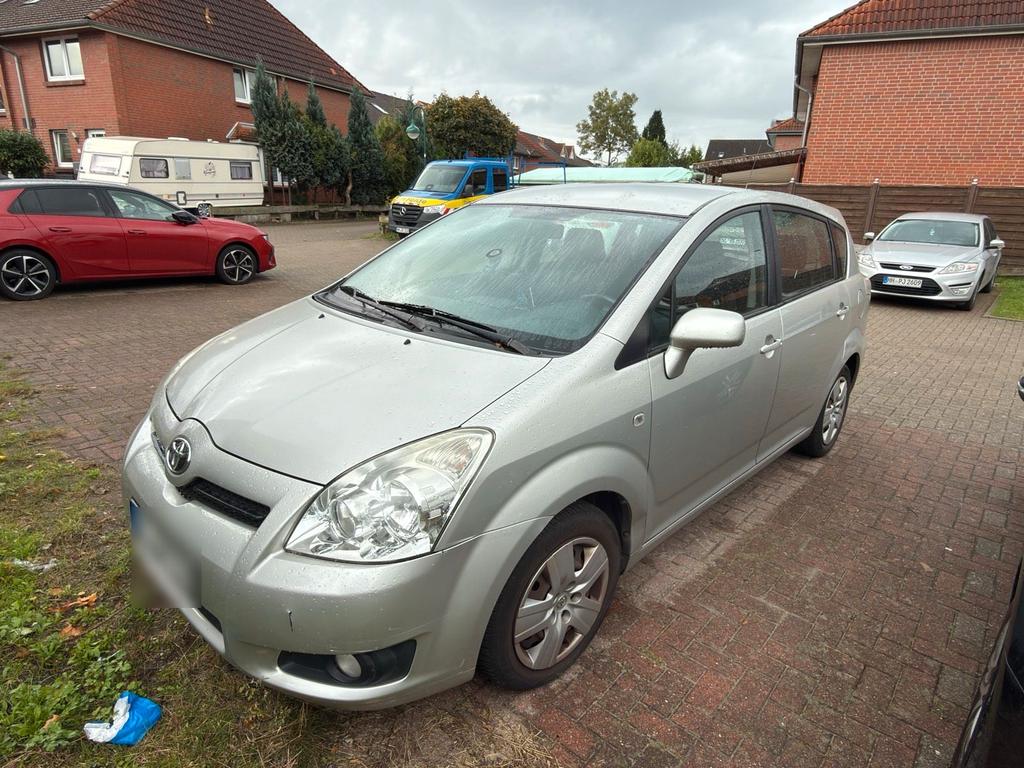 Toyota Corolla Verso 1.6 VVT-i 7 Sitzer