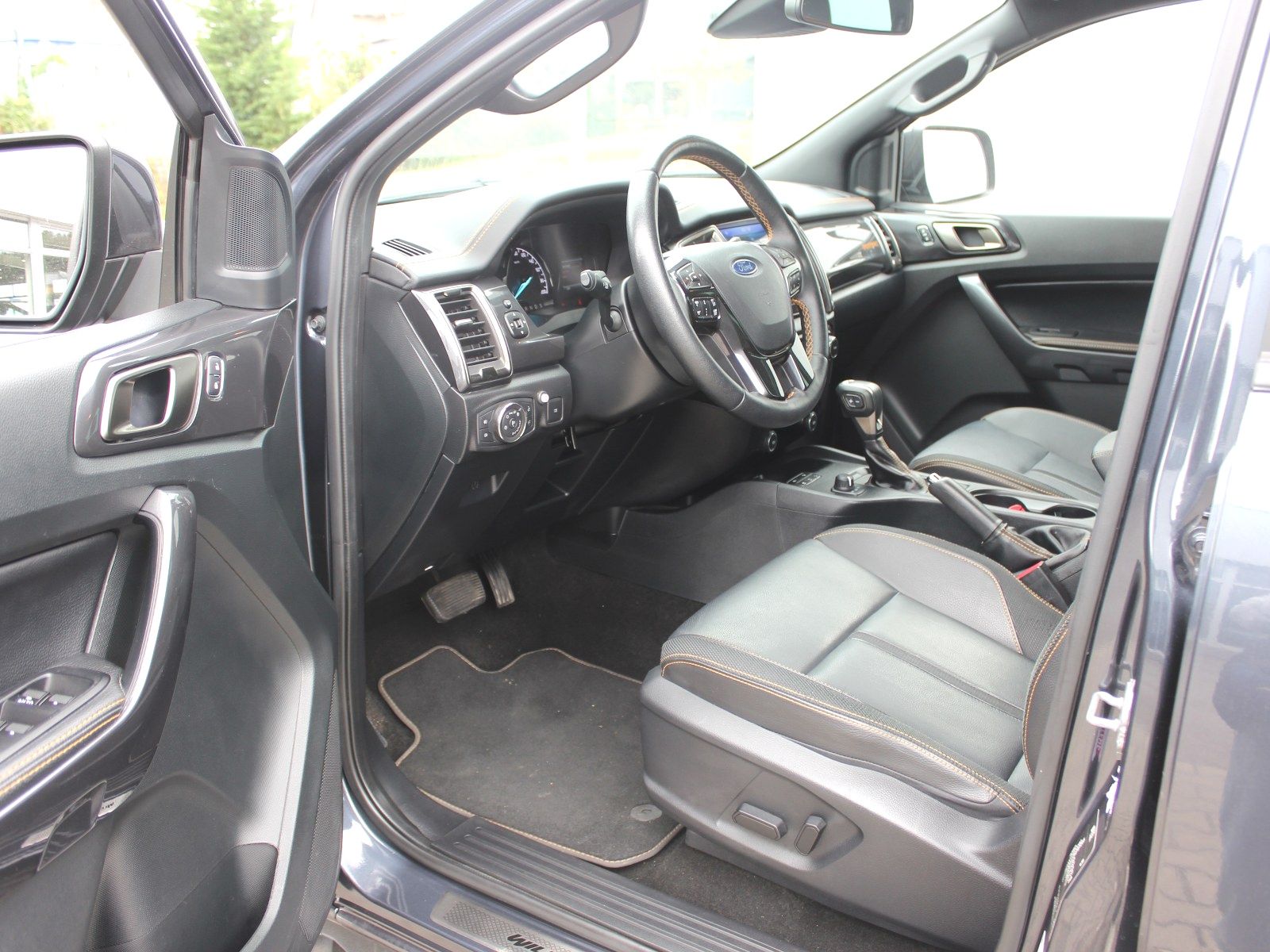 Fahrzeugabbildung Ford Ranger Wildtrak Doppelkabine 4x4 2,0 TDCi