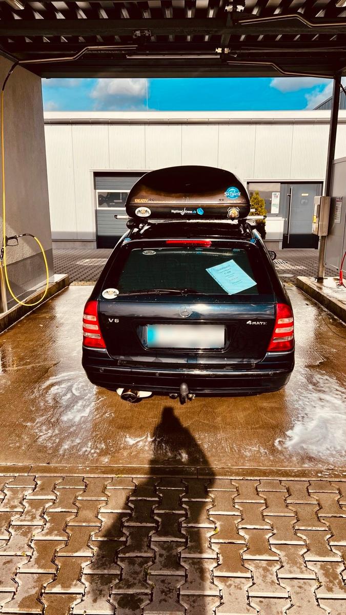 Mercedes-Benz C320 2004 — photo 13