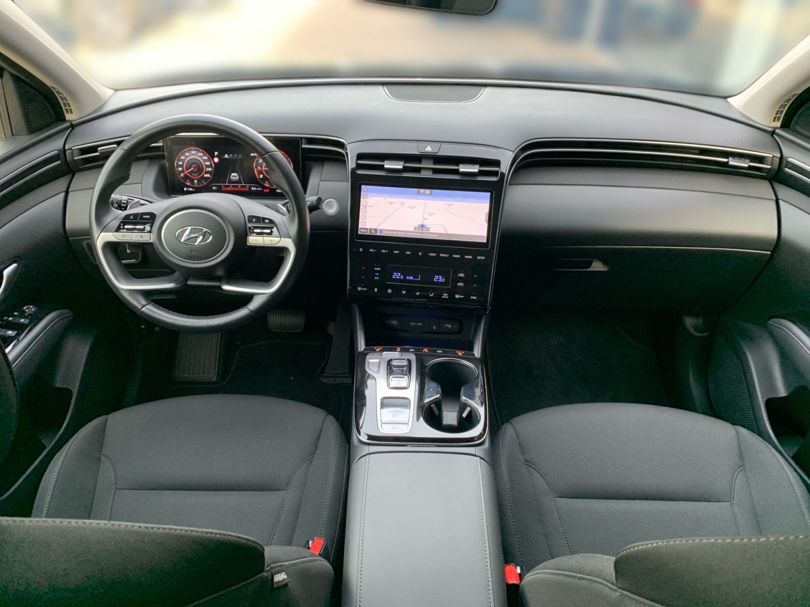 Fahrzeugabbildung Hyundai TUCSON 1.6 T-GDI 7-DCT Trend Mild-Hybrid Navi LE