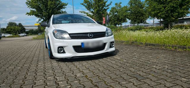 Opel Astra H Opc Race Camp