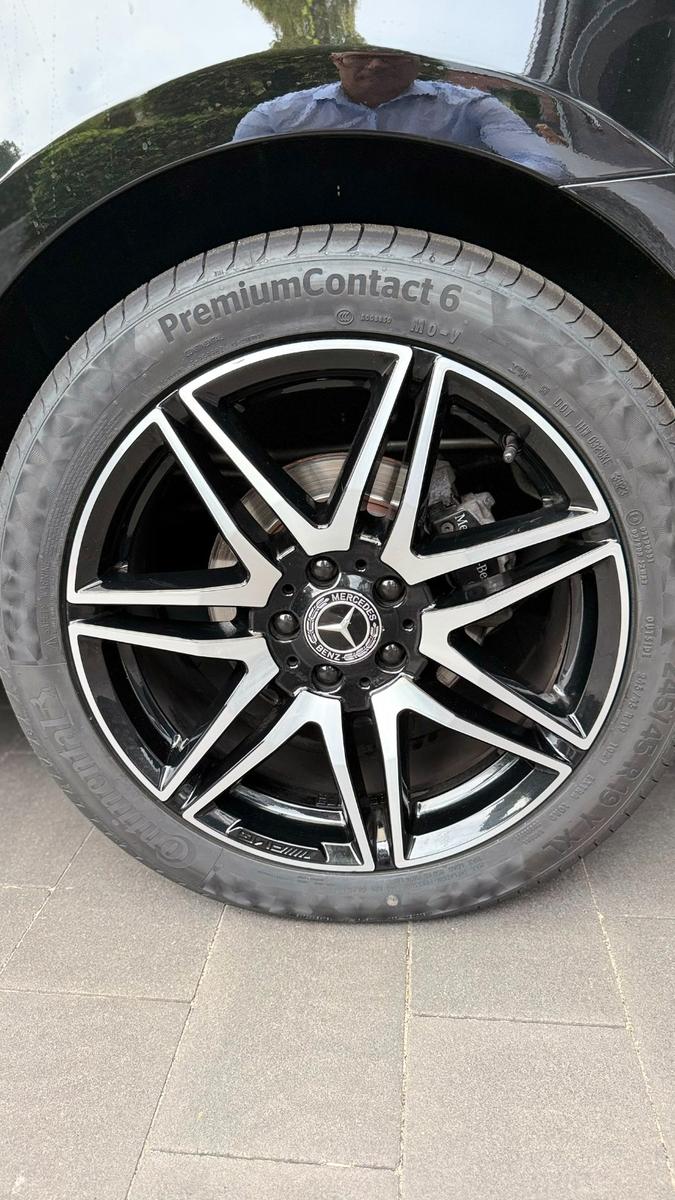 Mercedes-Benz Leder/AHK/2 Schiebetüren/Tisch/Sound