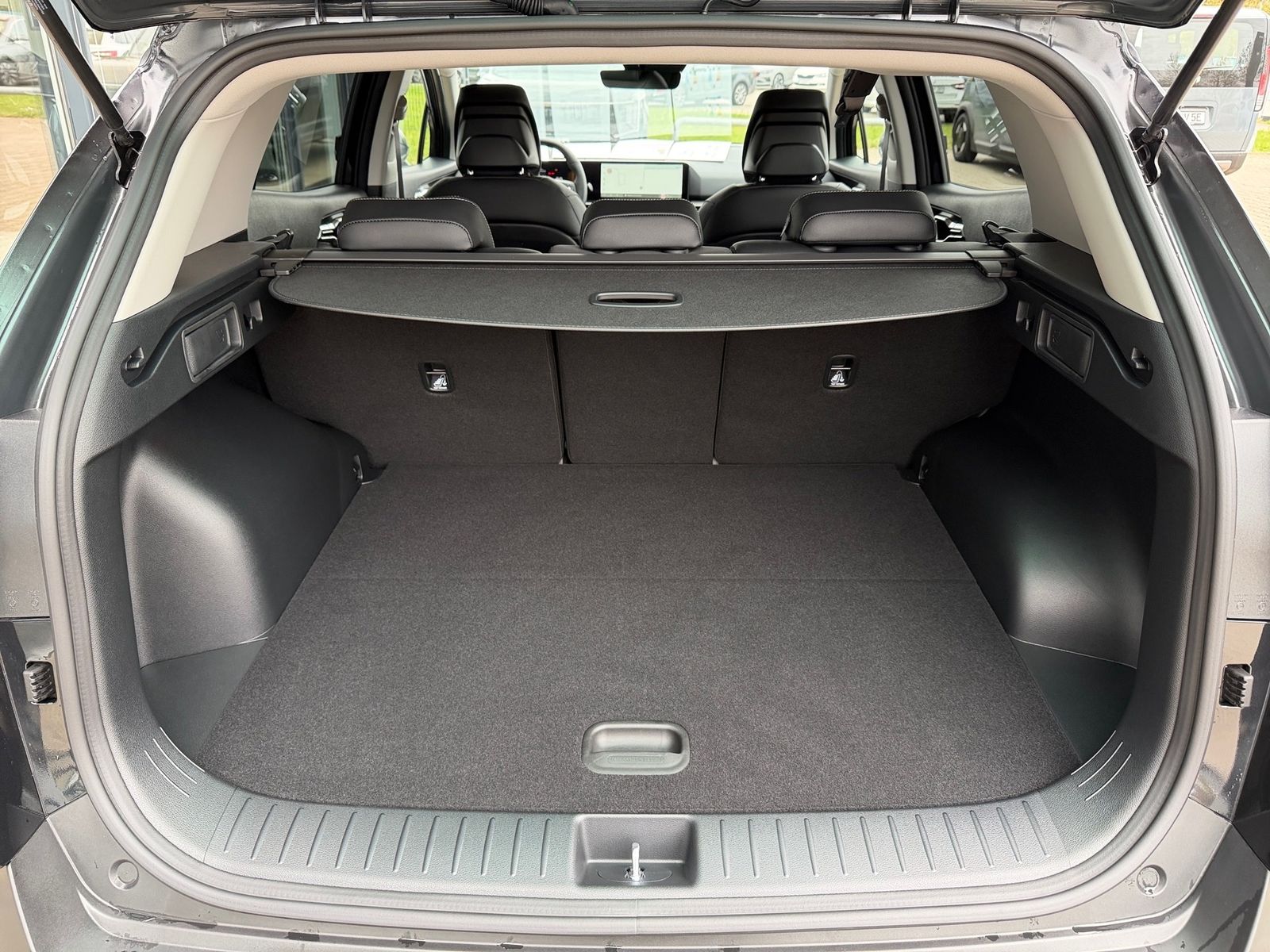 Fahrzeugabbildung Kia SPORTAGE 1.6T 2WD DCT Vision KOM Facelift