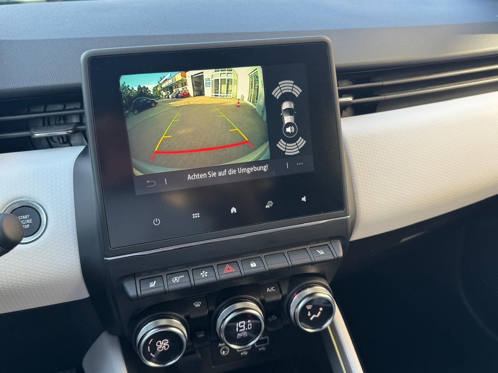 Renault Clio - Bild 15