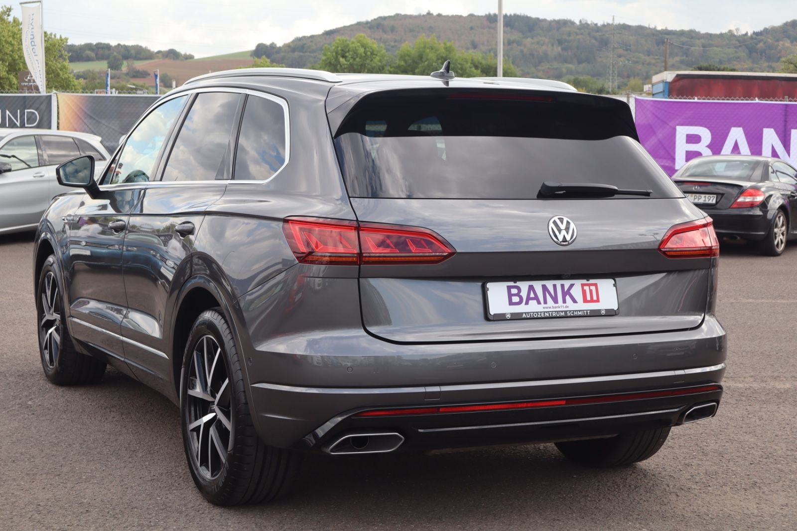 Volkswagen Touareg R-Line 4Motion Luft Pano foto 5
