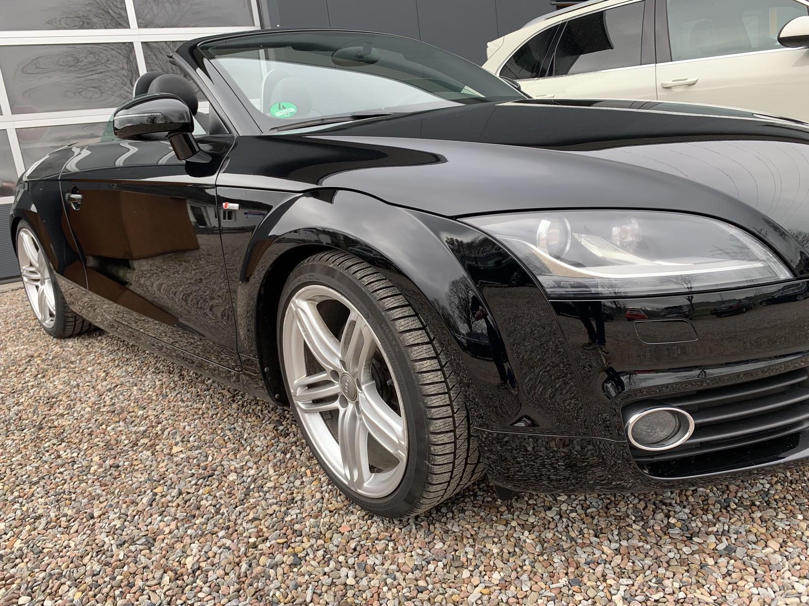 Audi TT Cabrio S line Sport + 1. HAND 2.0 TFSI Roadst