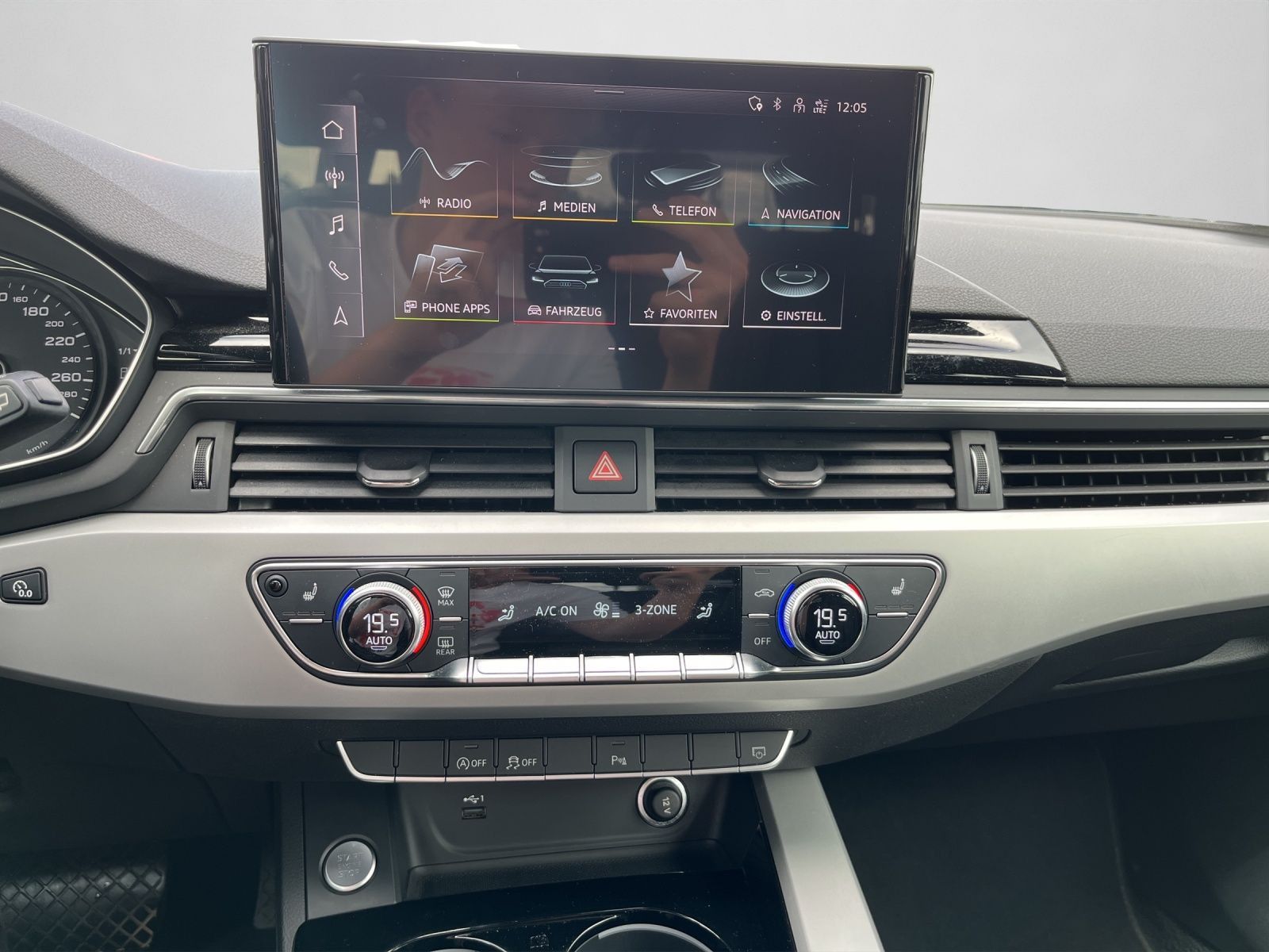 Audi A4 - Bild 12