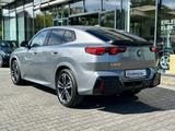 BMW iX2 xDrive30 M Sport PRO //Stop&Go H&K HUD Pano - BMW iX2 mit Schiebedach
