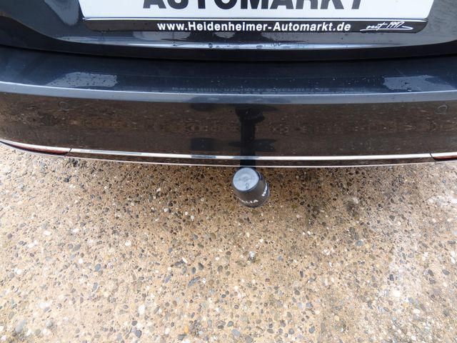 Fahrzeugabbildung Volkswagen Passat Variant/R-Line/Virtual/Pano/Navi/LED/AHK/