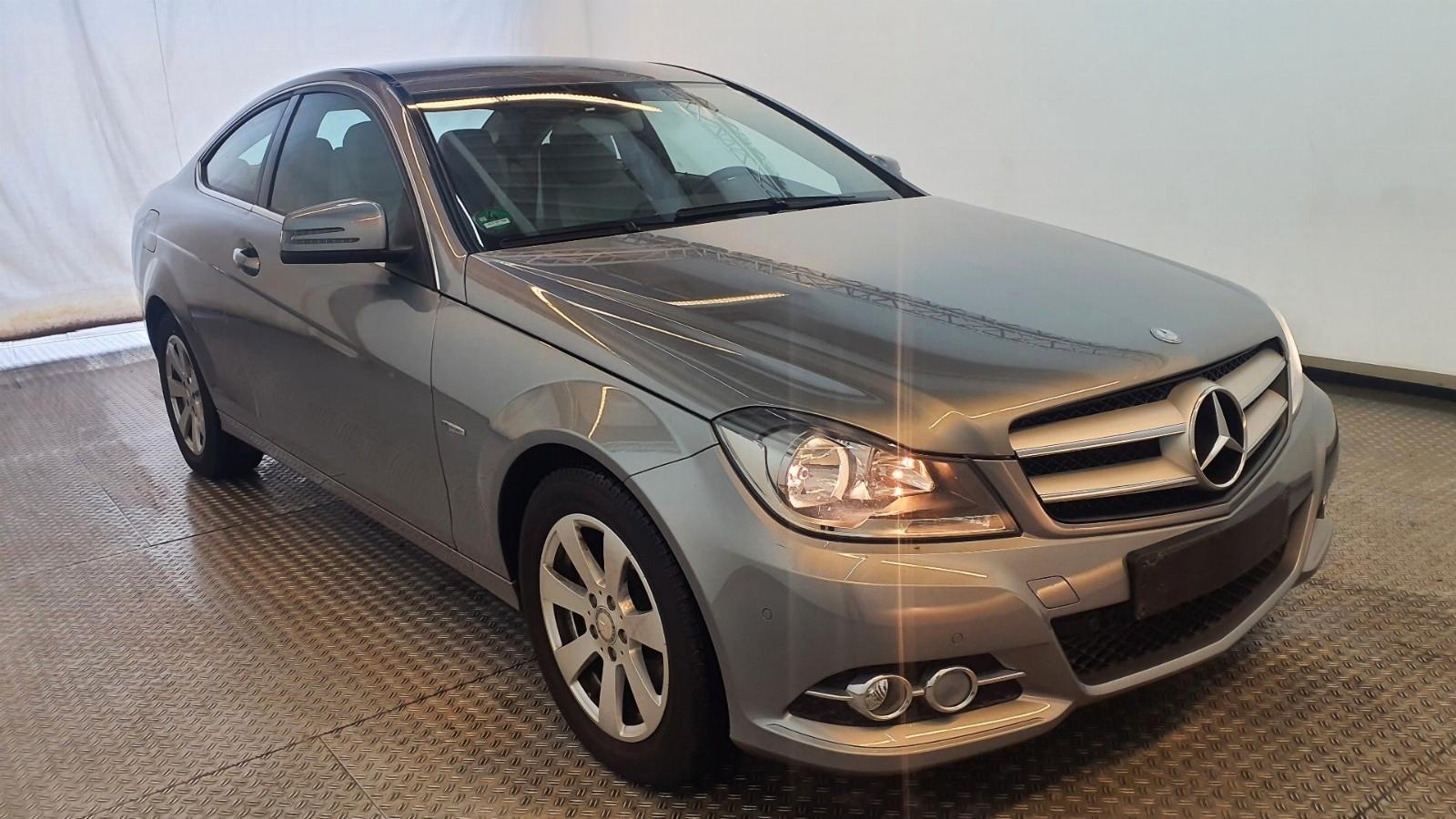 Mercedes-Benz C 180 Coupe CGI BlueEffi/NAVI/ERST 21000 KM