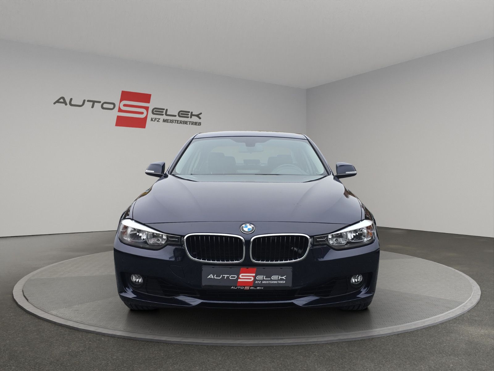 Fahrzeugabbildung BMW 320 i+NAVI BUSINES+PDC+SHZ