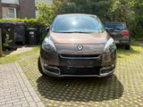 Renault Scenic 1.6dci 131 Ps - Sehr gepfle... - Renault Scenic