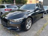BMW 320 d Touring Automatik Klima Pano. Navi 8xAlu