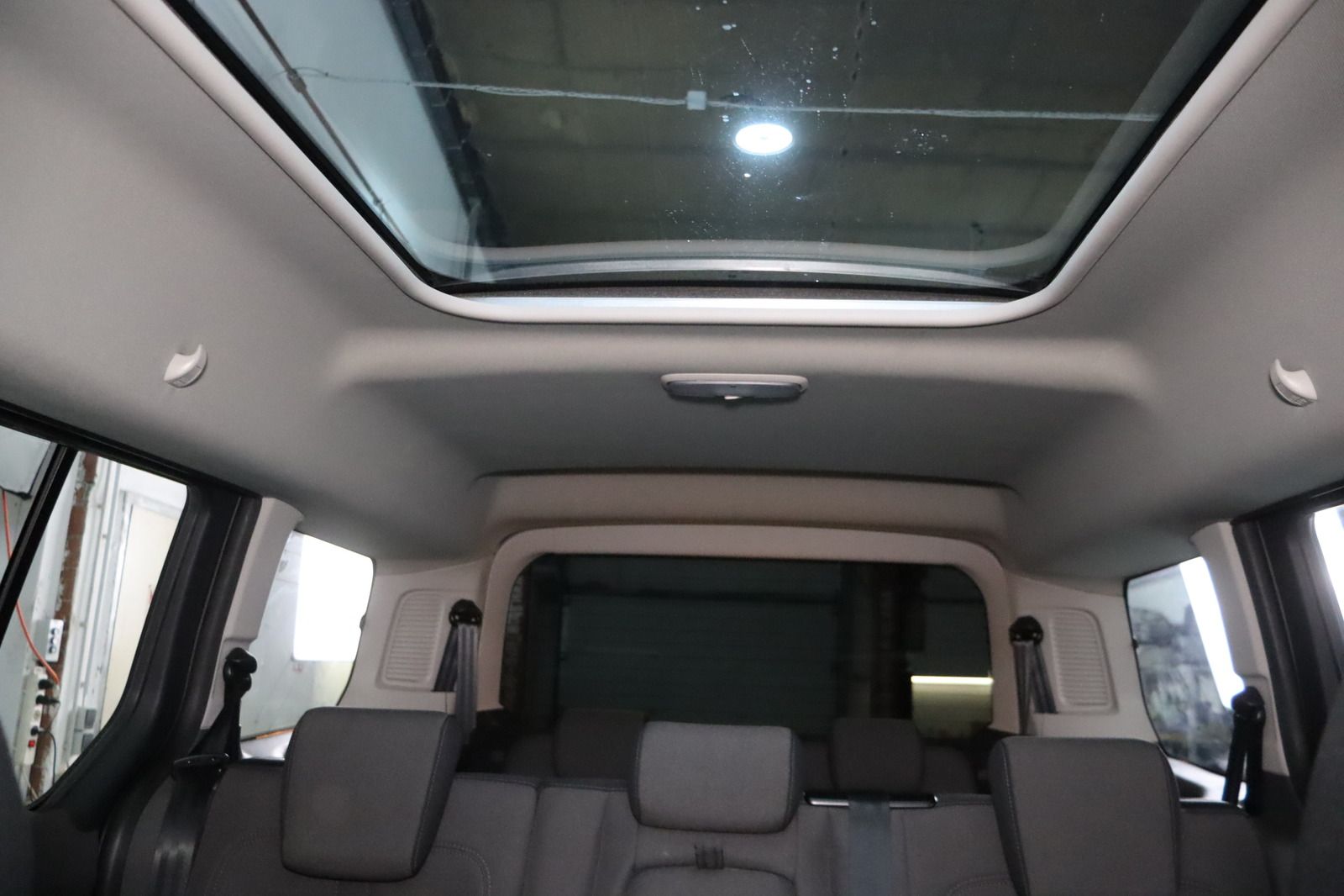 Fahrzeugabbildung Ford Grand Tourneo Connect 1.5 ECOBLUE Titanium