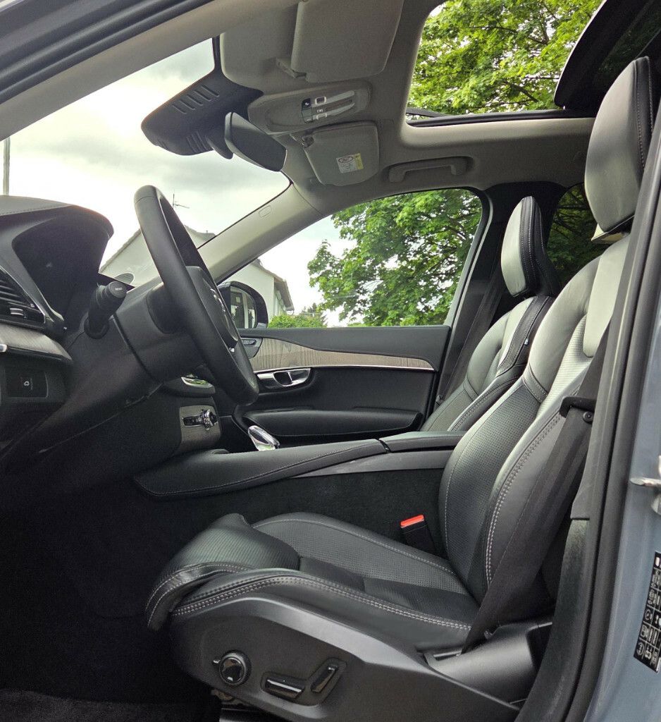 Volvo XC90 B5d Plus Dark.Four-C.SHZ+Lüft.PanoSD.360° imagem 2