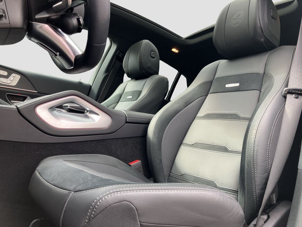 Fahrzeugabbildung Mercedes-Benz GLE 53 4M+ Coupé NIGHT*PANO*BURM*PERF-ABGASANL