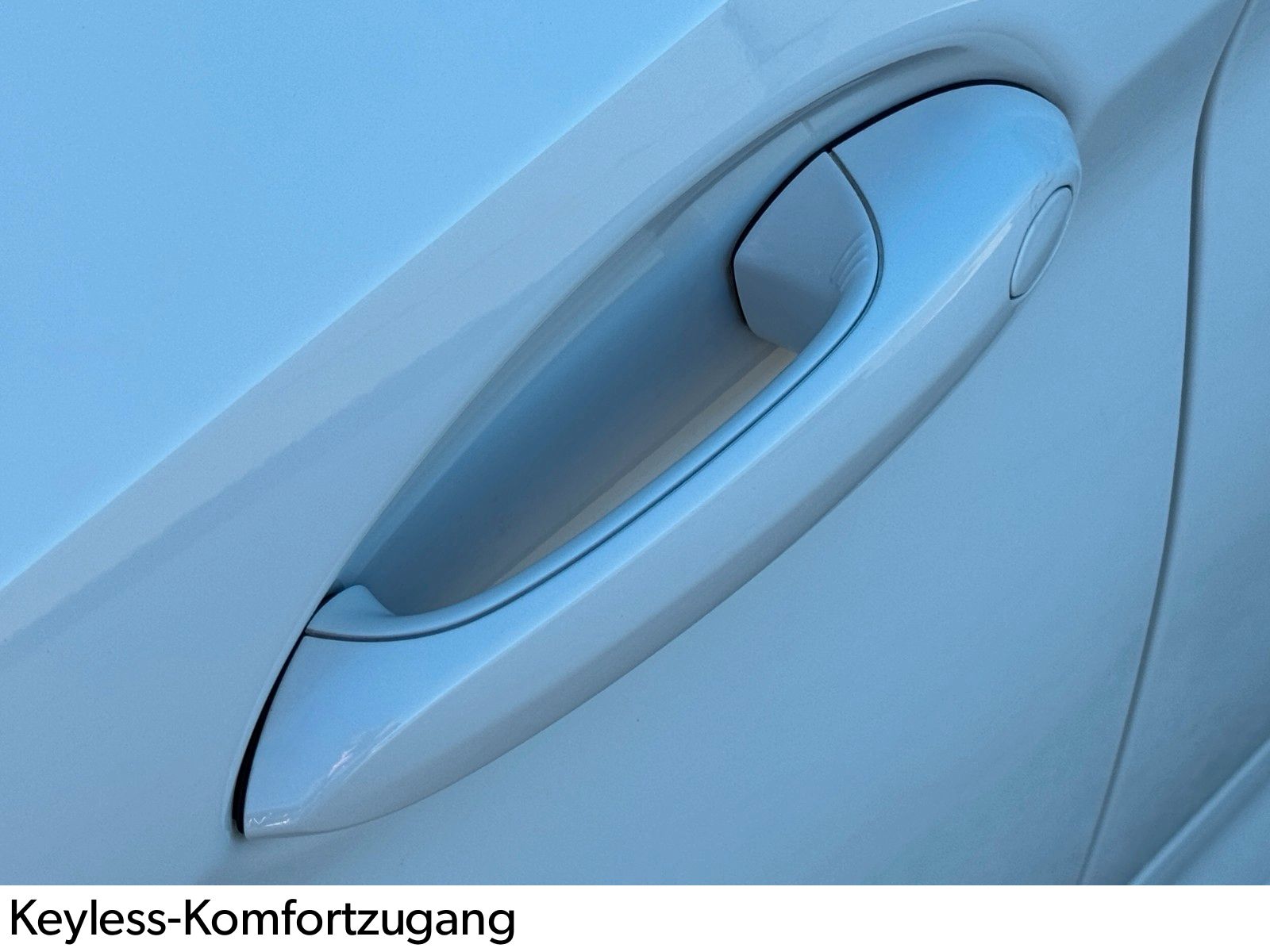 Fahrzeugabbildung BMW 530d Touring M Sport Shad HuD H&K LHZ SHZ Leder