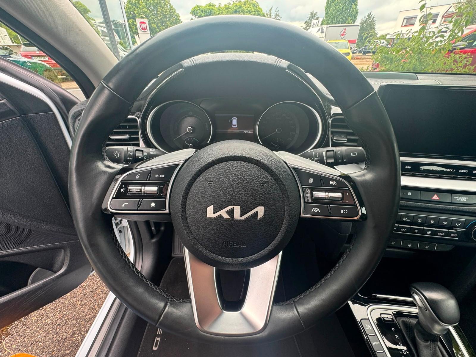 Kia Ceed Sportswagon Plug-in Hybrid Vision