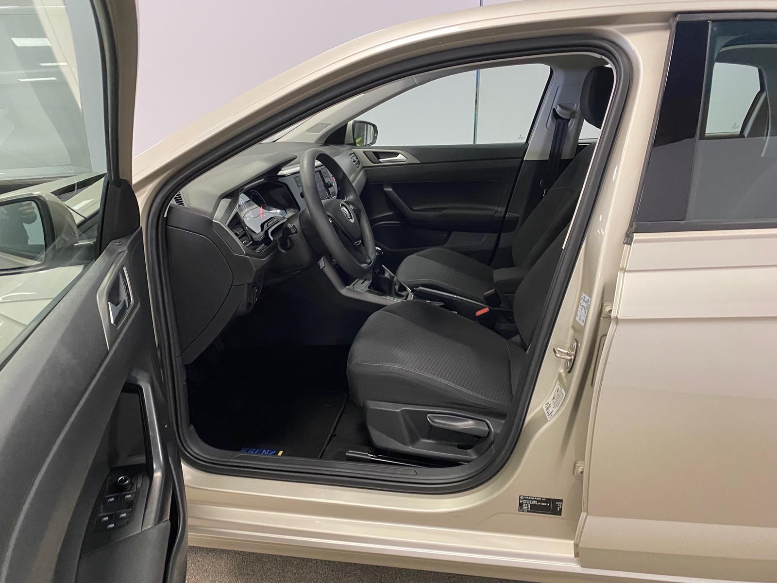 Fahrzeugabbildung Volkswagen Polo 1.0 TSI Comfortline PDC+SITZHEIZ+ALLWETTER+