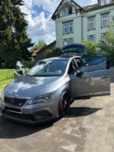 Seat Leon CUPRA 300 5F DSG 2.0 TSI Performance Paket - Seat Leon von privat