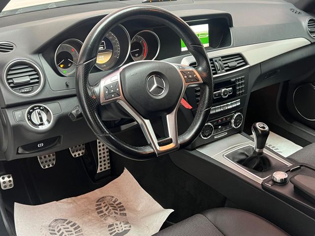 Mercedes-Benz C 200 T AMG-Line,Navi,Klimaauto.,Bi-Xenon,18ZOLL