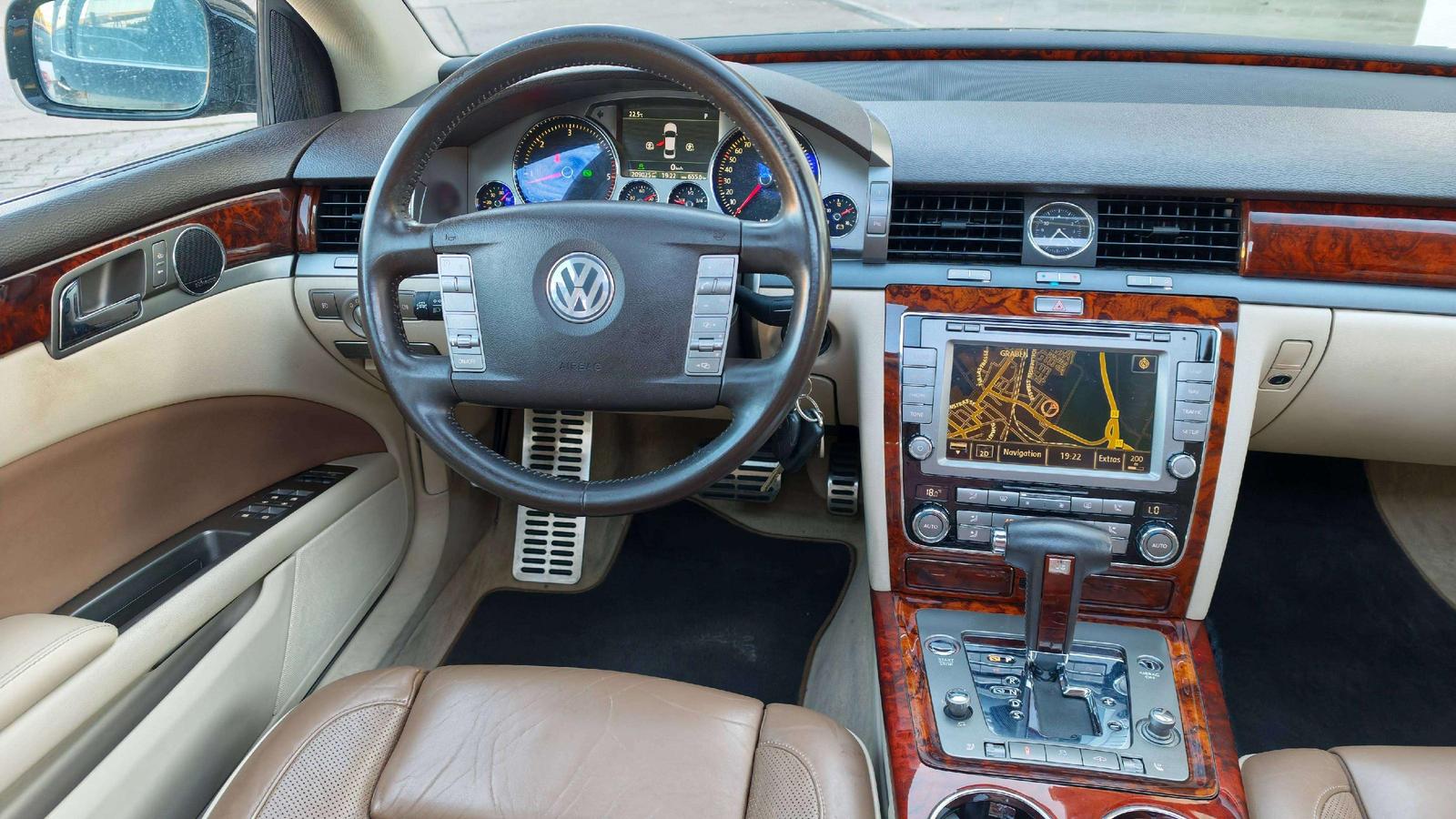Volkswagen Phaeton TÜV Neu Kamera Navi Sitzheiz. LEDER Xeno