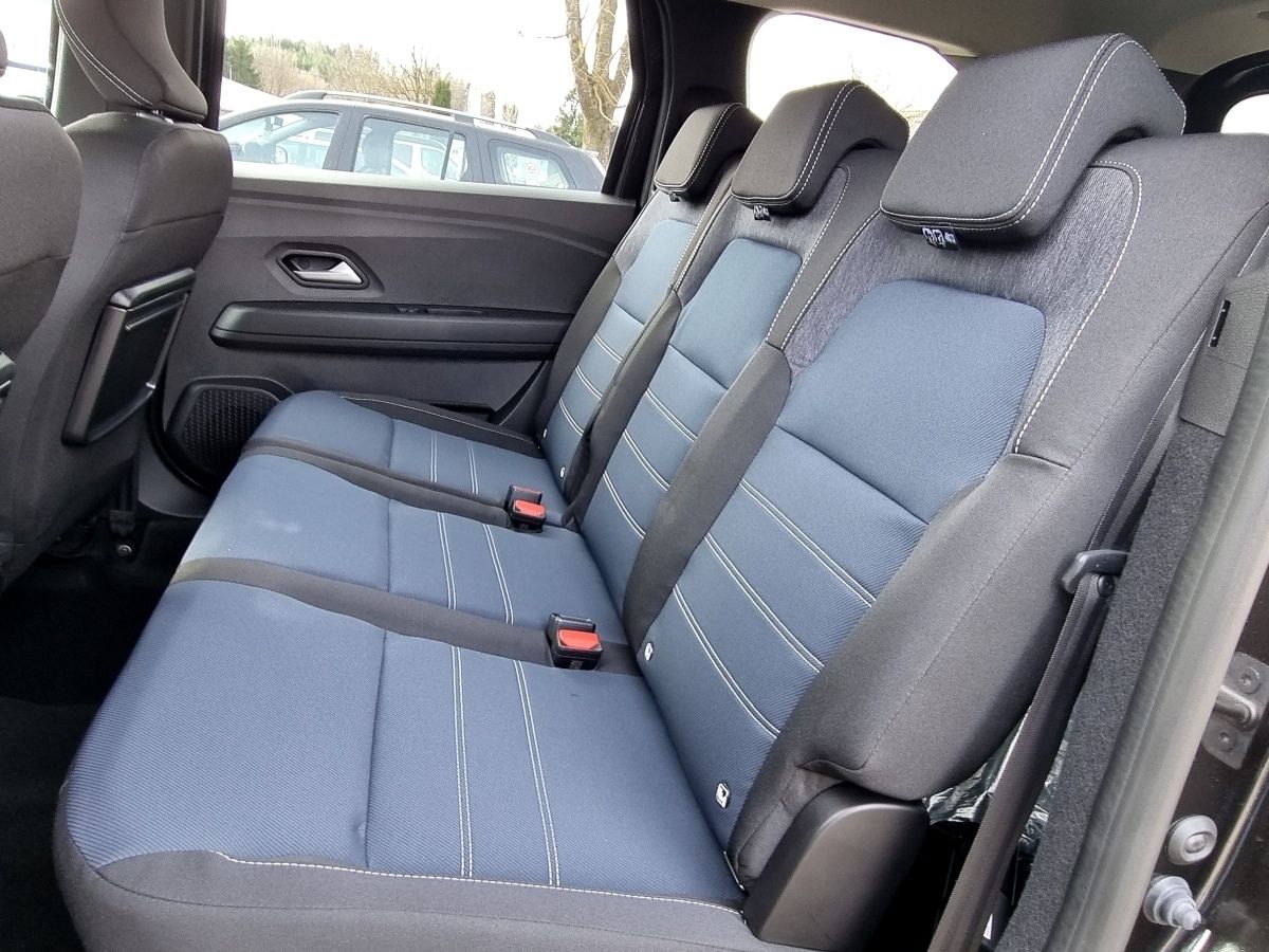 Fahrzeugabbildung Dacia Jogger Journey TCe 110