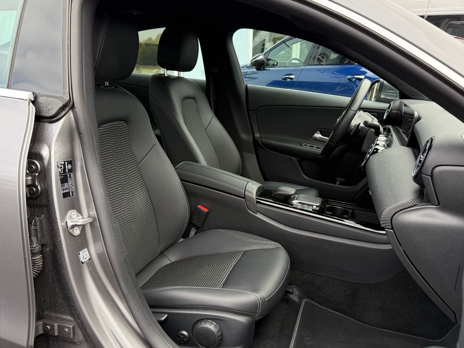 Fahrzeugabbildung Mercedes-Benz CLA 250 e Hybrid Aut DAB GRA Navi LED Kamera SHZ