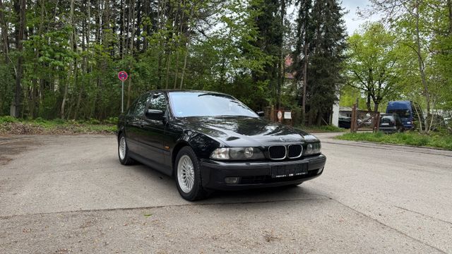 BMW 528i E39 Limo Komfortsitze/Xenon/Navi TÜV04/26